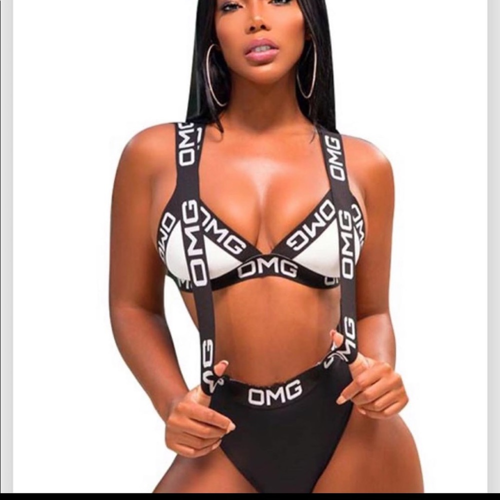 Women’s 2pc bikini set w/ suspenders
